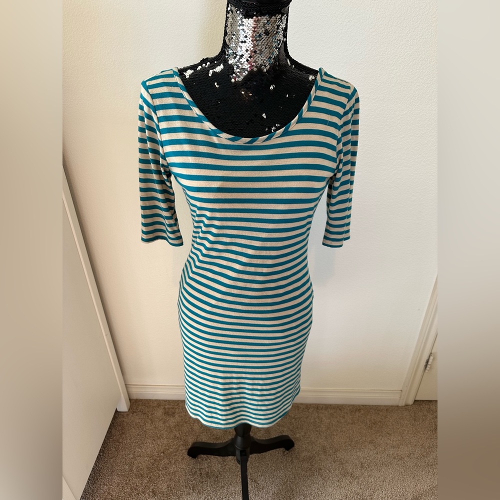 👗 Striped dress